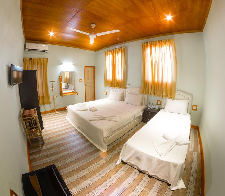 Zest Cabana Maafushi Room photo