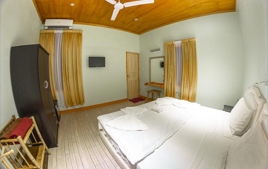 Zest Cabana Hotel Maafushi Room photo